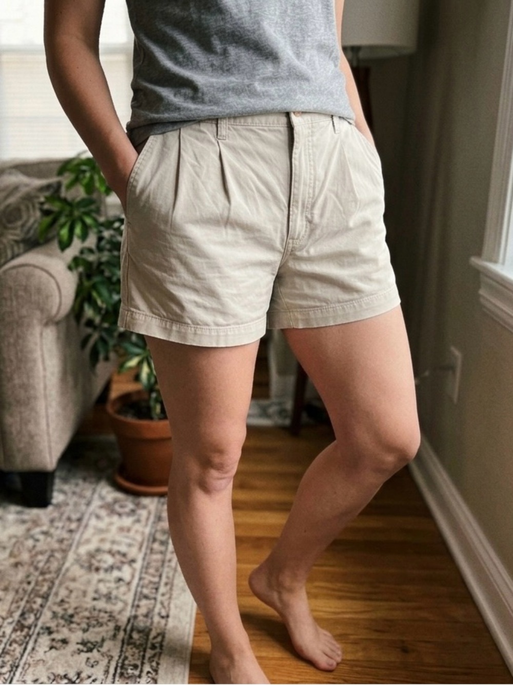 TNA Cream Pleated Women's Shorts